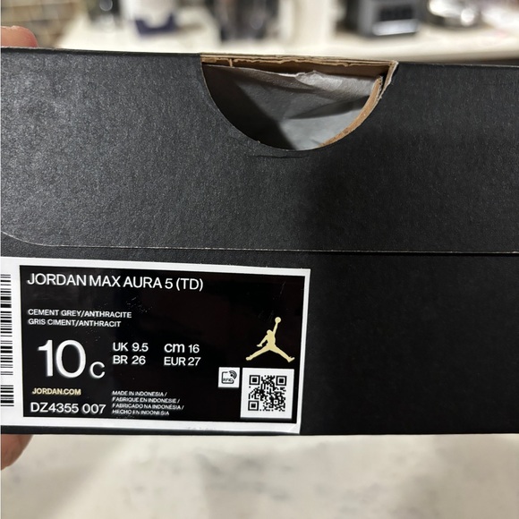 NIKE JORDAN MAX AURA 5 (TD) SNEAKERS TODDLER BLACK/GRAY HI-TOP SHOES - Picture 9 of 9